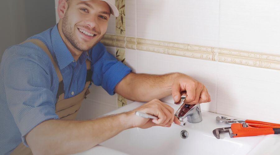 Handle or spout repair in Carle Place, NY